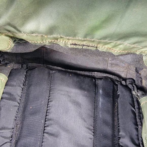 Kelty Red Wing Green Outdoor Camping Hiking Backpack Pack With Water Bottles - Picture 10 of 16